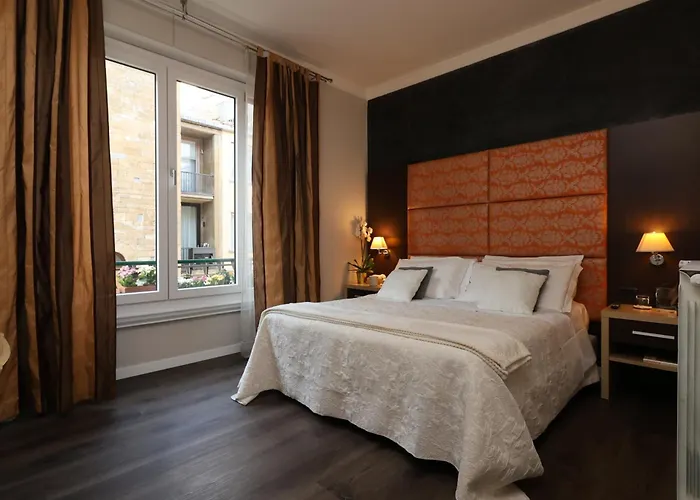 Residenza Ponte Vecchio בית הארחה 4*