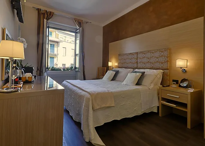 Residenza Ponte Vecchio 4* פירנצה